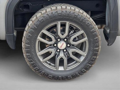 Used 2020 GMC Sierra 1500 AT4 w/ AT4 Premium Package image 4