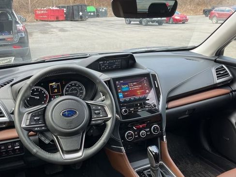 Used 2023 Subaru Forester Limited image 3