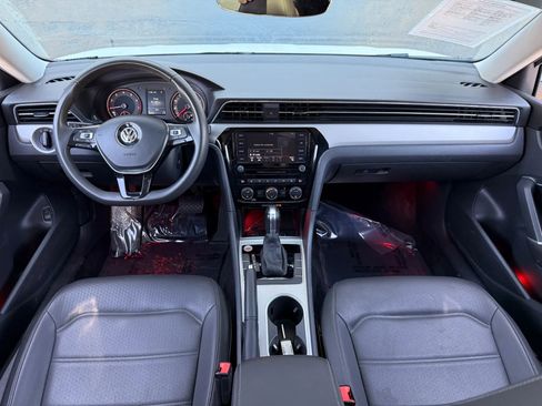 Used 2021 Volkswagen Passat 2.0T SE image 15