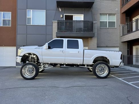 Used 2013 Ford F250 Platinum AWD/4WD image 3