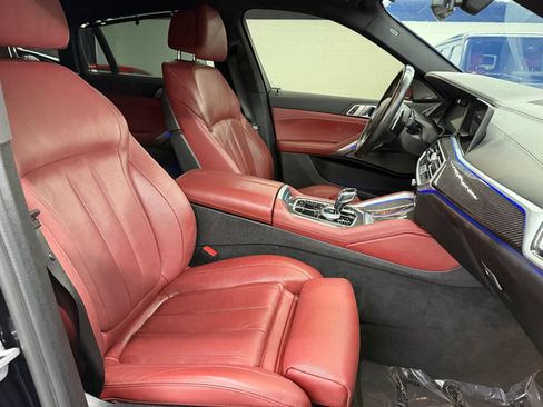 Used 2021 BMW X6 M50i w/ Executive Package image 24