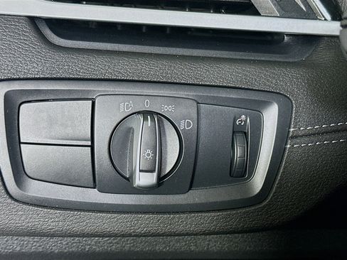 Used 2021 BMW X1 xDrive28i w/ Premium Package image 16