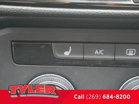 Used 2022 Volkswagen Taos SE image 35