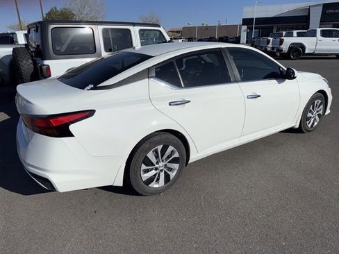Used 2020 Nissan Altima 2.5 S image 3