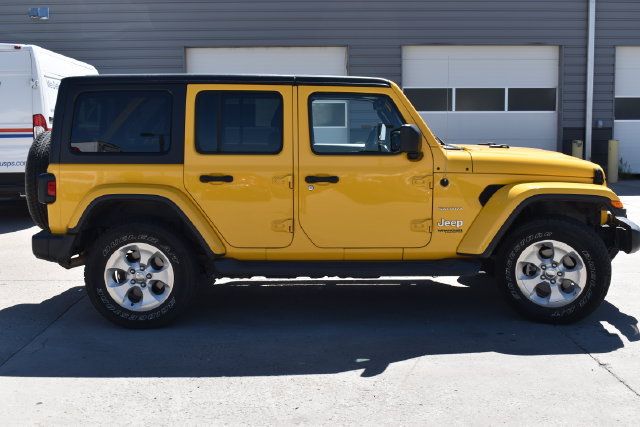 Used 2018 Jeep Wrangler Unlimited Sahara AWD/4WD image 4