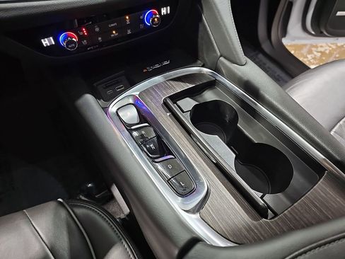 Certified 2022 Buick Enclave Avenir w/ Avenir Technology Package image 28