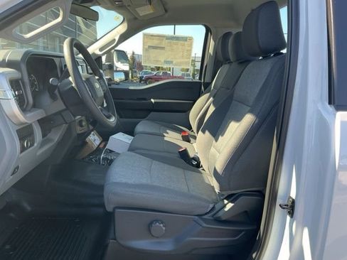 New 2025 Ford F550 4x4 Regular Cab Super Duty image 11