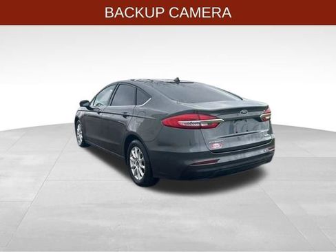 Used 2020 Ford Fusion SE FWD image 5
