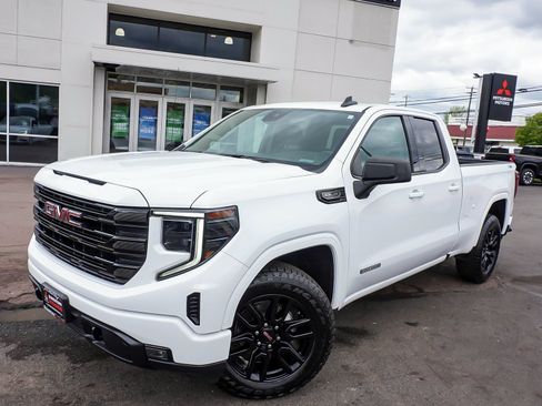 Used 2023 GMC Sierra 1500 Elevation w/ X31 Off-Road Package AWD/4WD image 44