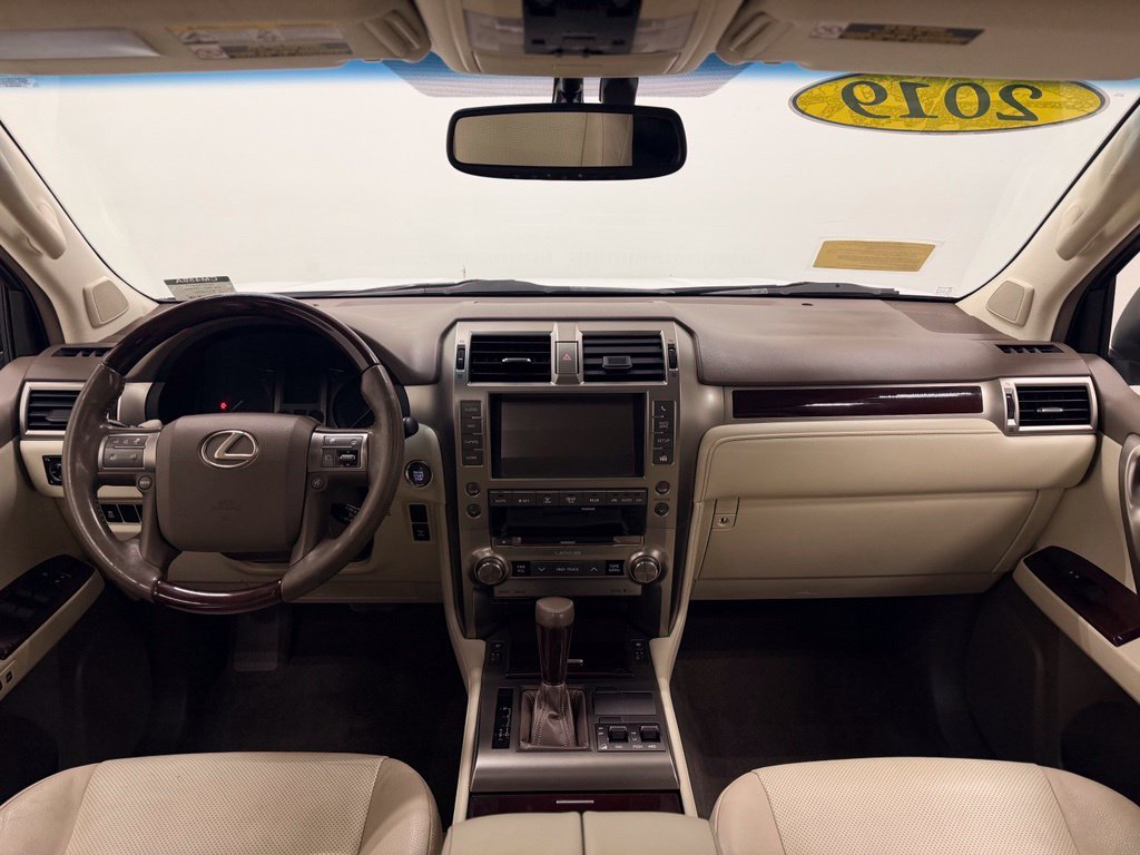 Used 2019 Lexus GX 460 Premium w/ Premium Package AWD/4WD image 15