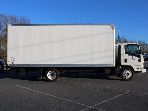 New 2024 Chevrolet Low Cab Forward RWD image 8