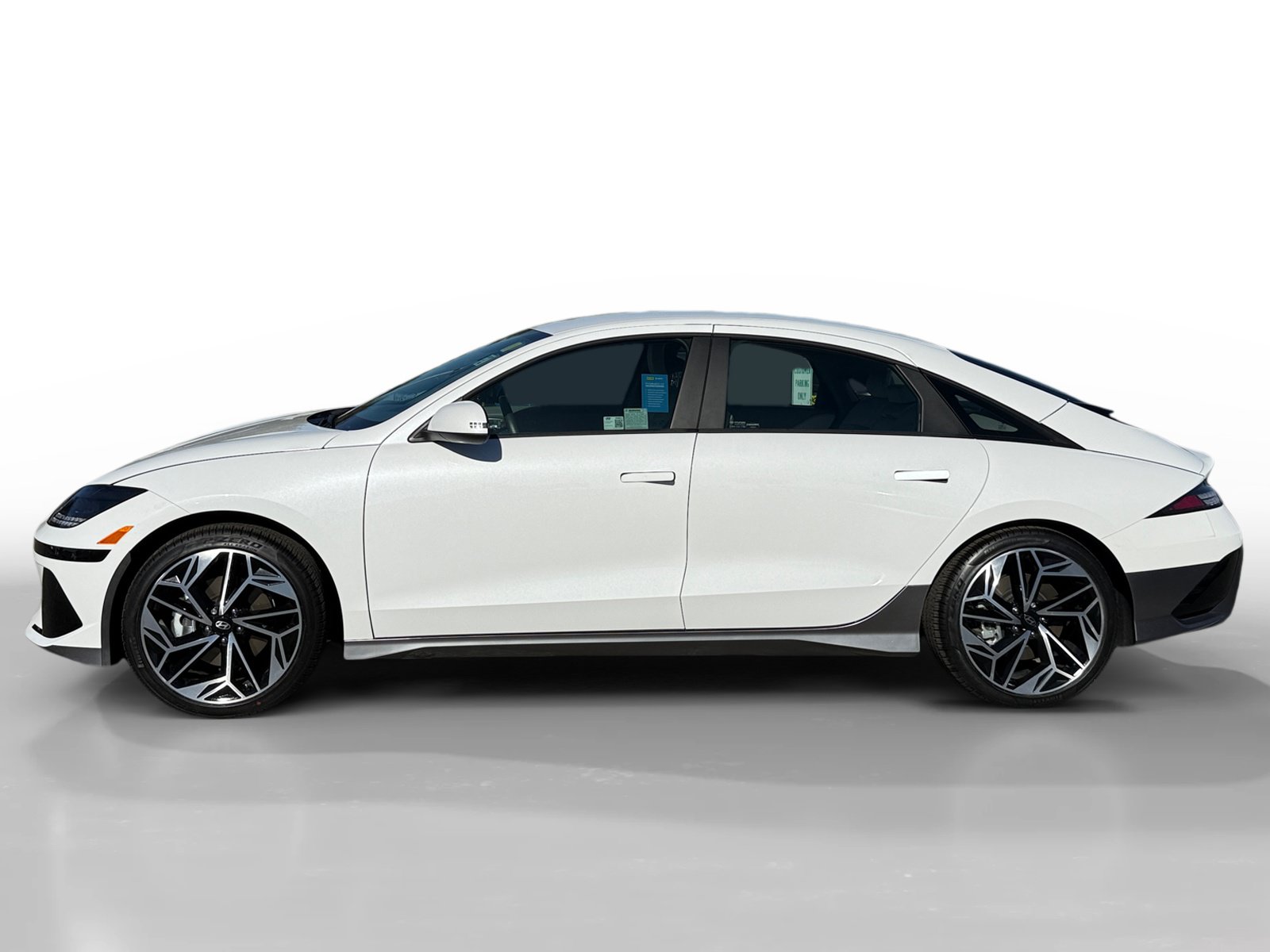 Used 2025 Hyundai Ioniq 6 SEL RWD image 2