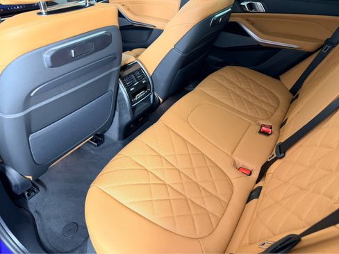 New 2026 BMW X5 M60i image 21