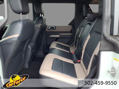 Used 2022 Ford Bronco Wildtrak image 5