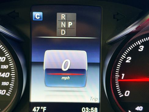 Used 2017 Mercedes-Benz GLC 300 image 34