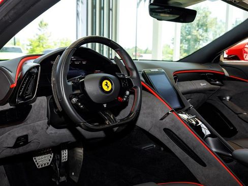 Used 2022 Ferrari Roma RWD image 19