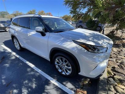 Used 2023 Toyota Highlander Limited