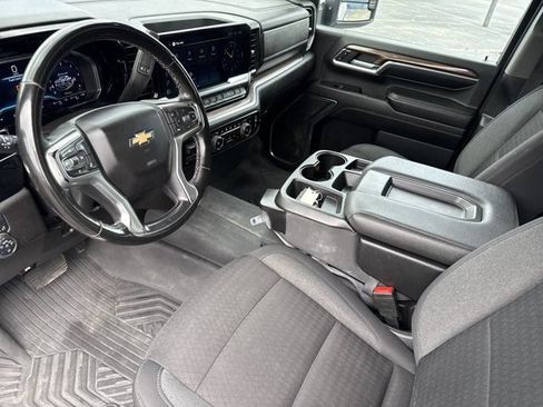 Used 2024 Chevrolet Silverado 2500 LT AWD/4WD image 13