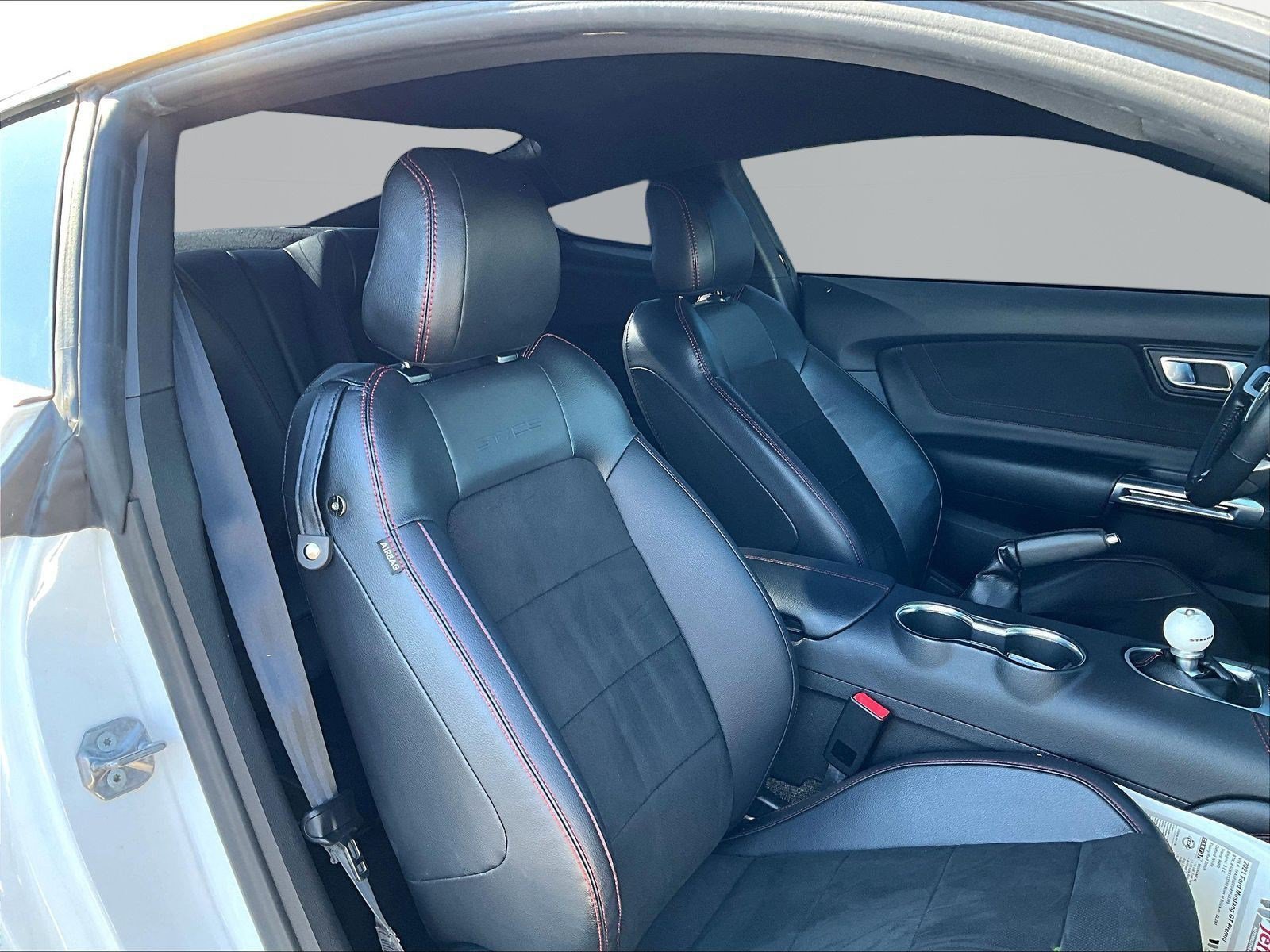 Used 2021 Ford Mustang GT Premium w/ Equipment Group 401A RWD image 26
