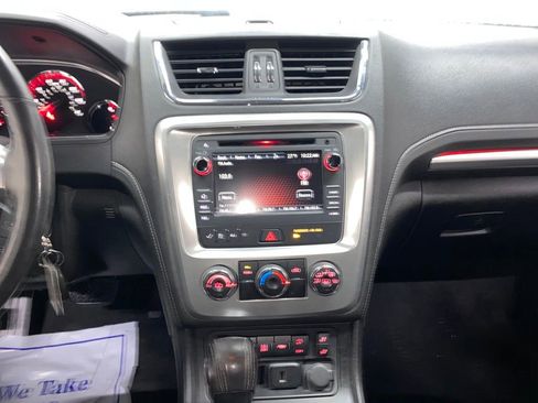 Used 2016 GMC Acadia SLE image 19