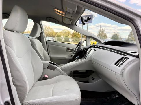 Used 2012 Toyota Prius Two image 27