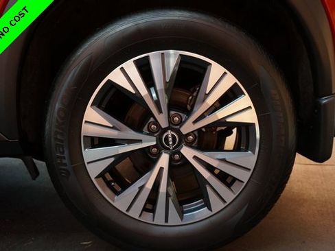 Used 2022 Nissan Rogue SV w/ SV Premium Package image 80