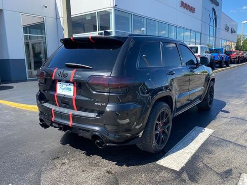 Used 2016 Jeep Grand Cherokee SRT w/ Trailer Tow Group IV AWD/4WD image 9