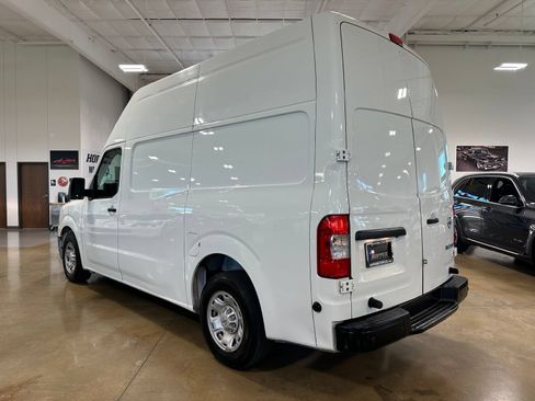 Used 2019 Nissan NV 2500 SV RWD image 6