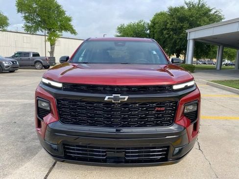 New 2026 Chevrolet Traverse RS w/ LPO, Floor Liner Package FWD image 2