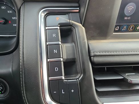 Certified 2023 Chevrolet Suburban LS AWD/4WD image 14