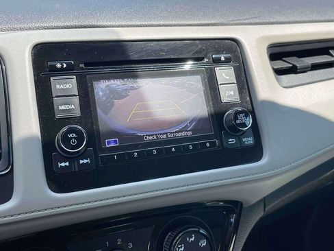 Certified 2021 Honda HR-V LX image 28