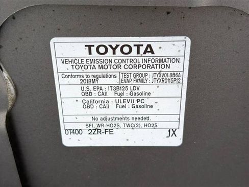 Used 2018 Toyota Corolla LE FWD image 21