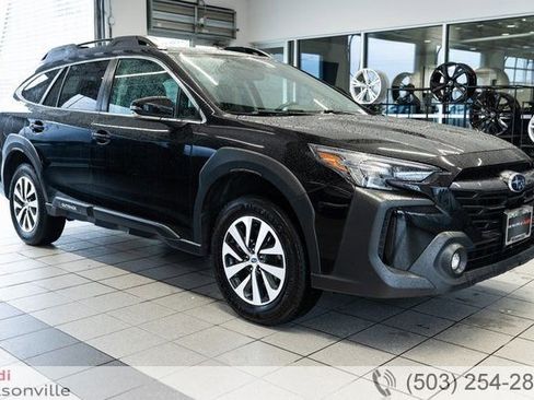 Used 2023 Subaru Outback Premium AWD/4WD image 1