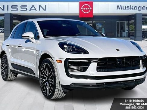 Used 2024 Porsche Macan S image 1