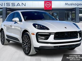 Used 2024 Porsche Macan S video 1