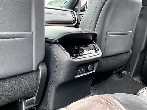 New 2026 Nissan Armada Platinum image 20