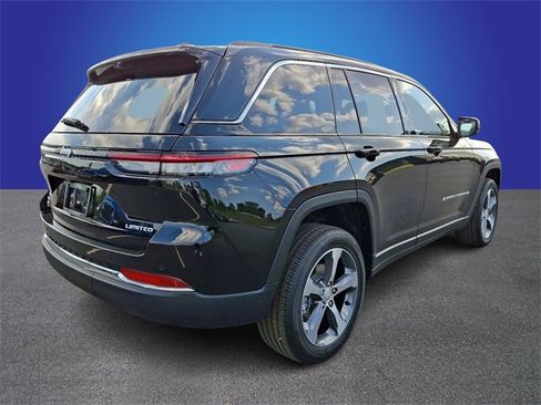 New 2025 Jeep Grand Cherokee Limited w/ Luxury Tech Group II image 3