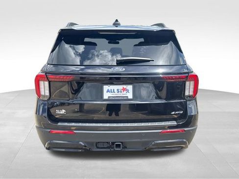Used 2025 Ford Explorer ST-Line w/ ST-Line Street Pack image 10