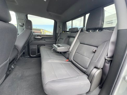 Used 2025 GMC Sierra 2500 SLE w/ SLE Value Package; image 17