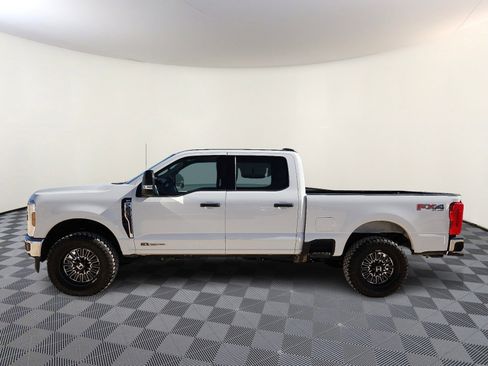 Used 2024 Ford F250 XLT w/ FX4 Off-Road Package image 2