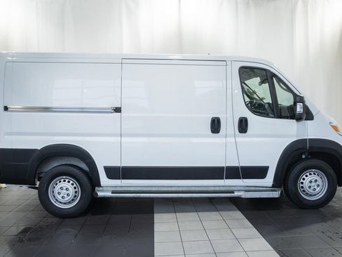 Used 2025 RAM ProMaster 2500 w/ U-Haul Equipment Group FWD image 3
