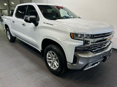 Used 2021 Chevrolet Silverado 1500 LTZ w/ LTZ Convenience Package II AWD/4WD image 2