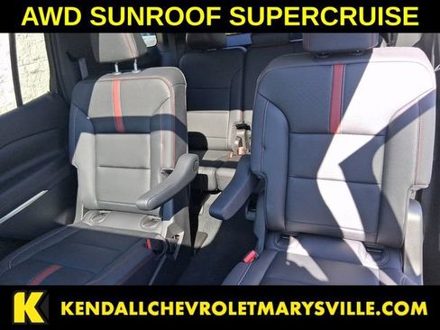 Used 2024 Chevrolet Traverse RS w/ LPO, Floor Liner Package AWD/4WD image 16