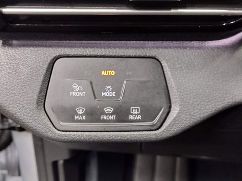 Used 2021 Volkswagen ID.4 Pro S w/ Gradient Package image 26