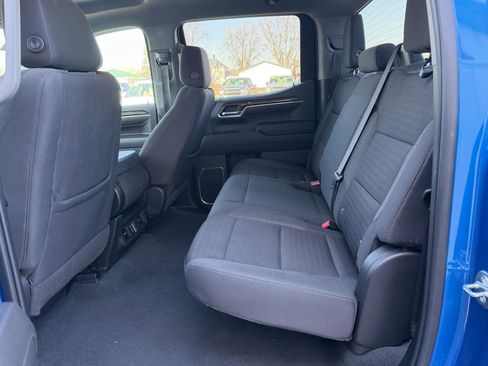 Used 2022 Chevrolet Silverado 1500 LT image 22