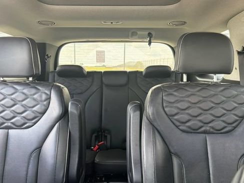 Used 2021 Hyundai Palisade Limited FWD image 4