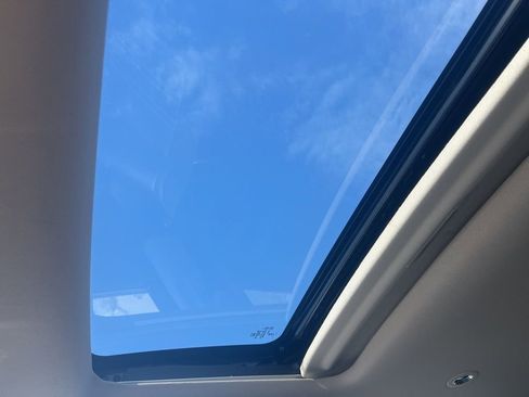 Used 2024 Honda HR-V EX-L image 21