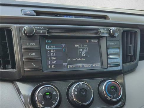 Used 2014 Toyota RAV4 LE FWD image 22
