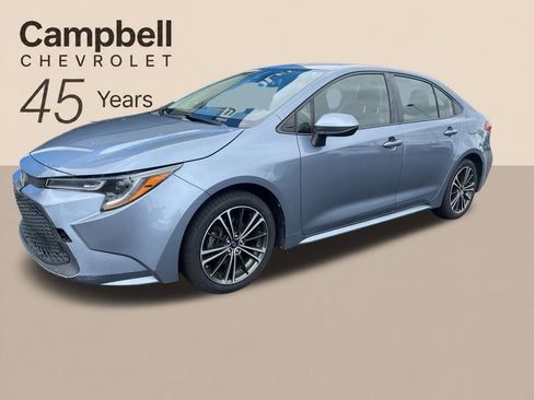 Used 2020 Toyota Corolla LE FWD image 2