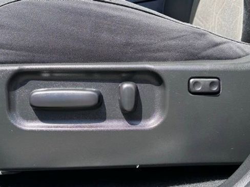 Used 2022 Toyota Tacoma TRD Off-Road w/ Technology Package image 14